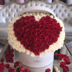 Dubai Love Box of flowers